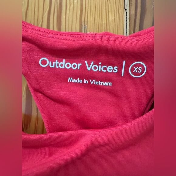 Outdoor Voices Athletic Top - Picture 2 of 5
